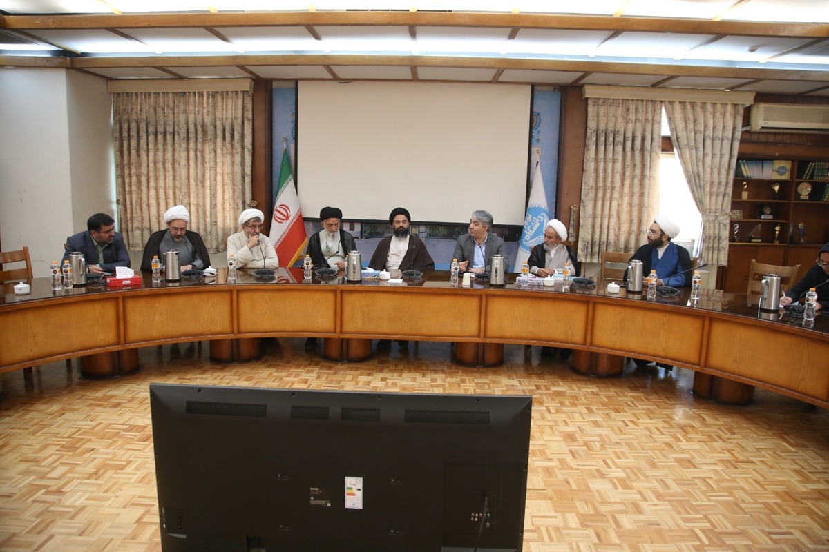 بررسی «عرف» در جهان پلتفرمی در نشست مشترک حوزوی و دانشگاهی