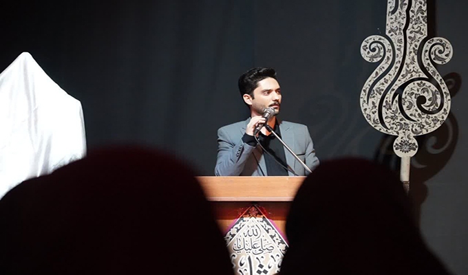 رونمایی از کُمیک موشن «پای کار انقلاب» در کاشان رونمایی از کُمیک موشن «پای کار انقلاب» در کاشان