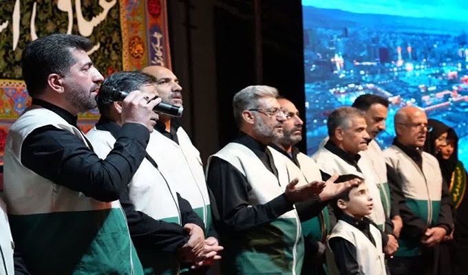 رونمایی از کُمیک موشن «پای کار انقلاب» در کاشان رونمایی از کُمیک موشن «پای کار انقلاب» در کاشان