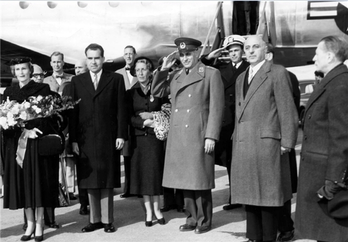 سه قطره خون در مقدم نیکسون!