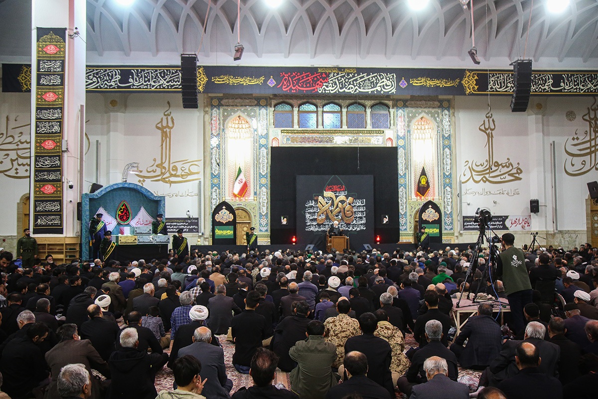 گزارشی از شب شهادت حضرت زهرا در حرم کریمه اهل‌بیت