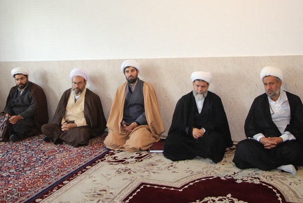 تاکید بر ارتقای امکانات آموزشی مدرسه علمیه مرودشت