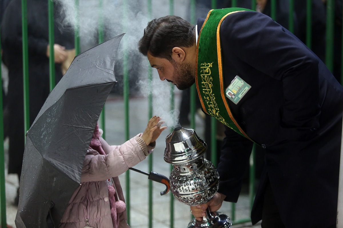 حرم حضرت معصومه در شام میلاد حضرت زهرا غرق در شور و معنویت حرم حضرت معصومه در شام میلاد حضرت زهرا غرق در شور و معنویت