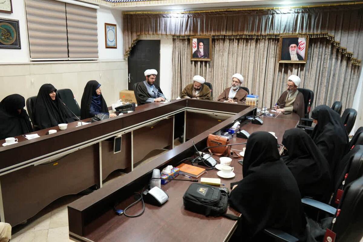 تجلیل از اساتید طرح کوثر مجازی/بررسی راهکارهای ارتقای کیفی دوره‌های معارف اسلامی