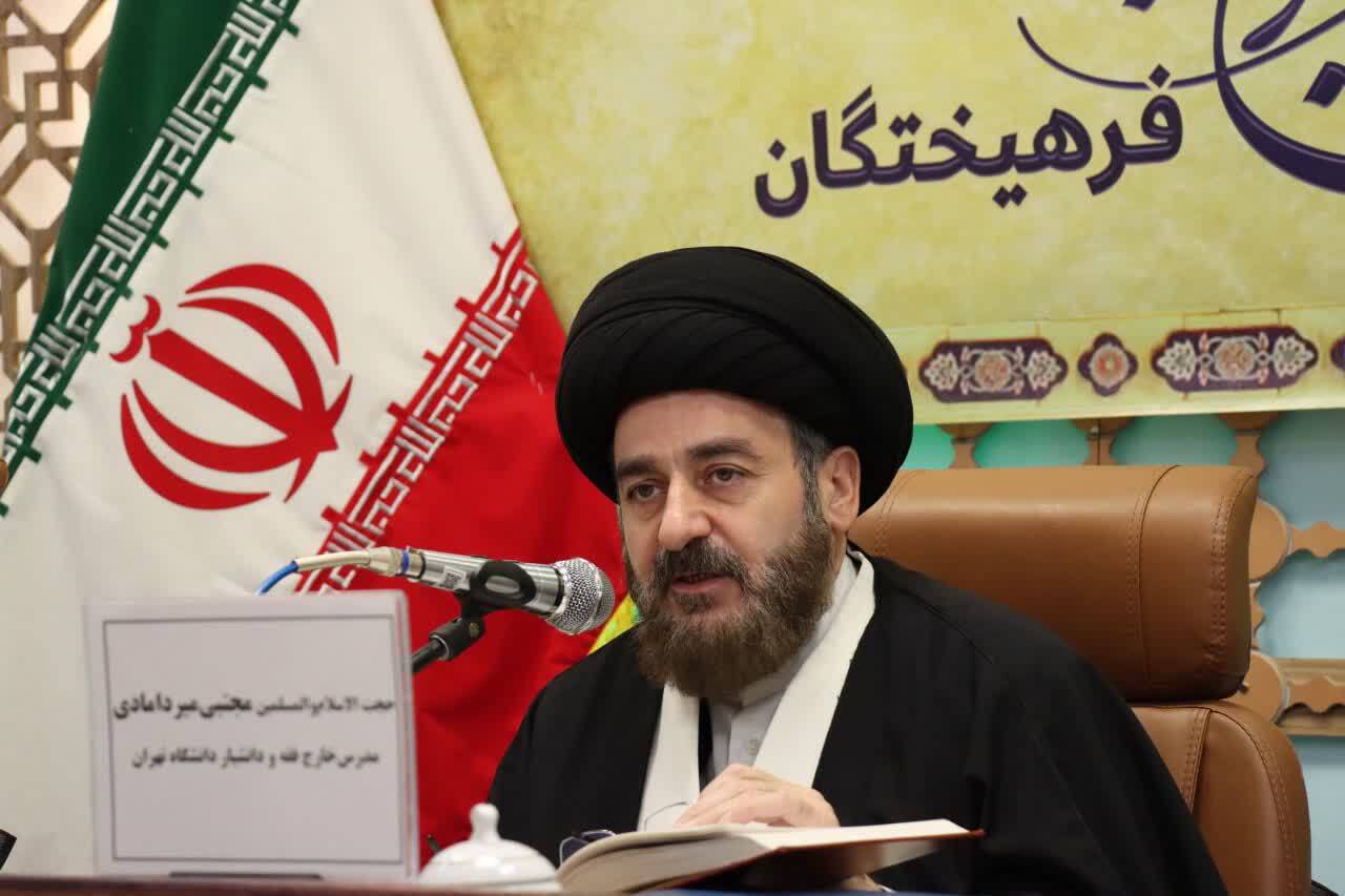 نشست علمی «کتاب عیون اخبار الرضا از نگاه فرهیختگان» برگزار شد