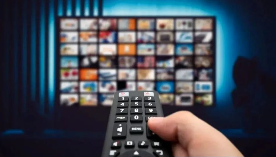 آثار فست فودی ذائقه هنری را تغییر داد/ قانون دقیق و کارشناسی شده؛ ضرورت حوزه صوت و تصویر فراگیر