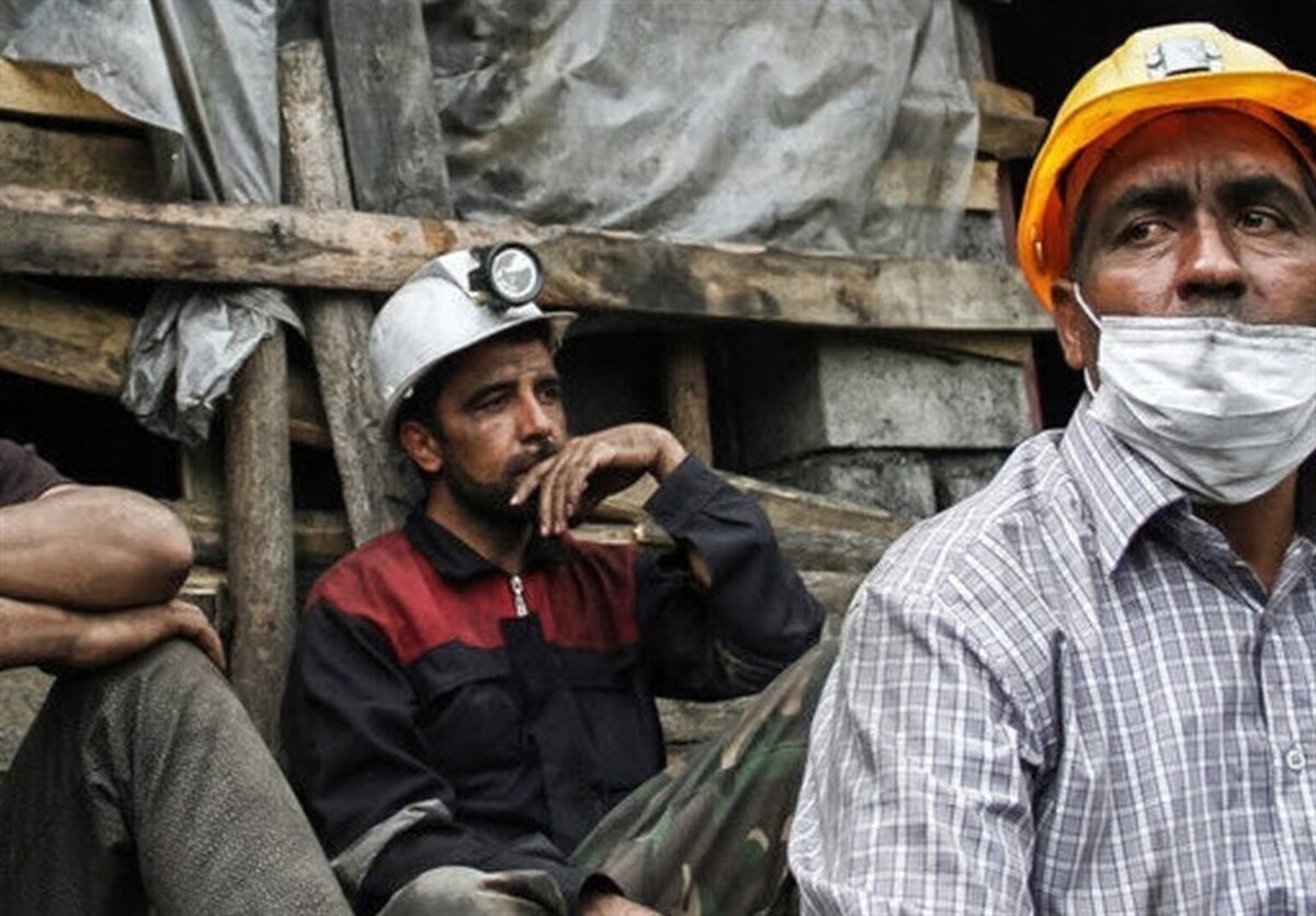 شبح بیکاری بر سر کارگران بدون قرارداد؛ ترس از آینده، سکوت در برابر اجحاف