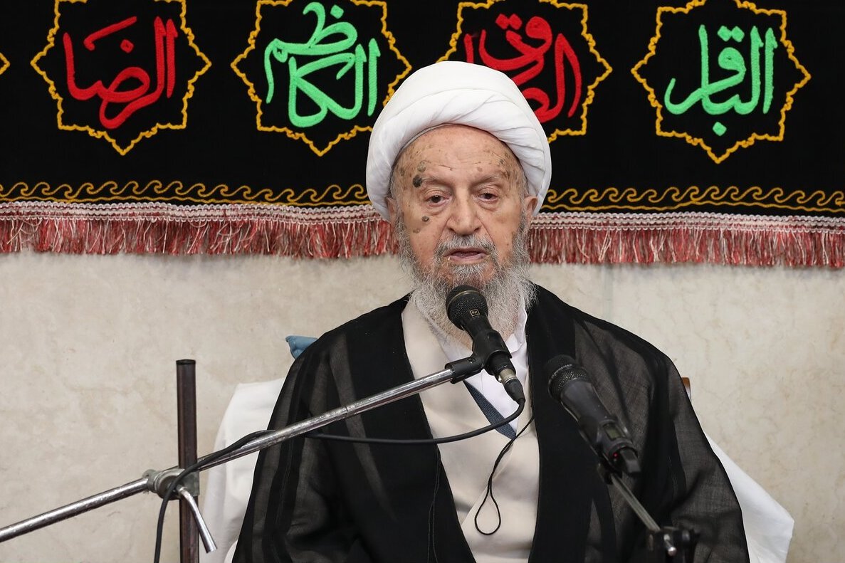 مراسم عزای مادرسادات در بیوت مراجع تقلید برگزار شد/تکمیل نیست مراسم عزای مادرسادات در بیوت مراجع تقلید برگزار شد/تکمیل نیست