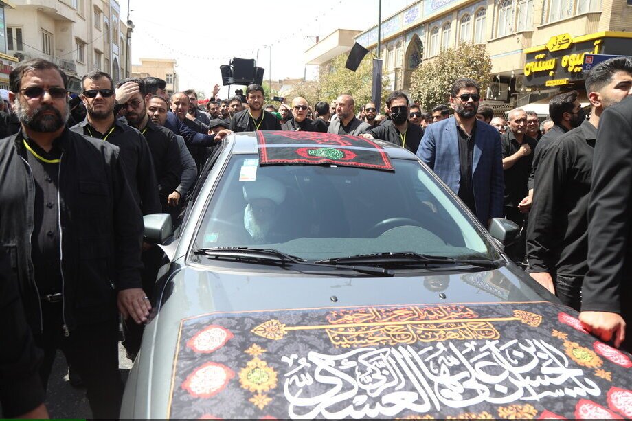 مراسم عزای مادرسادات در بیوت مراجع تقلید برگزار شد/تکمیل نیست مراسم عزای مادرسادات در بیوت مراجع تقلید برگزار شد/تکمیل نیست