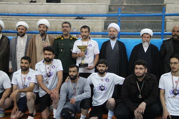 گزارشی از چهارمین جشنواره فرهنگی ورزشی طلاب و روحانیون فارس