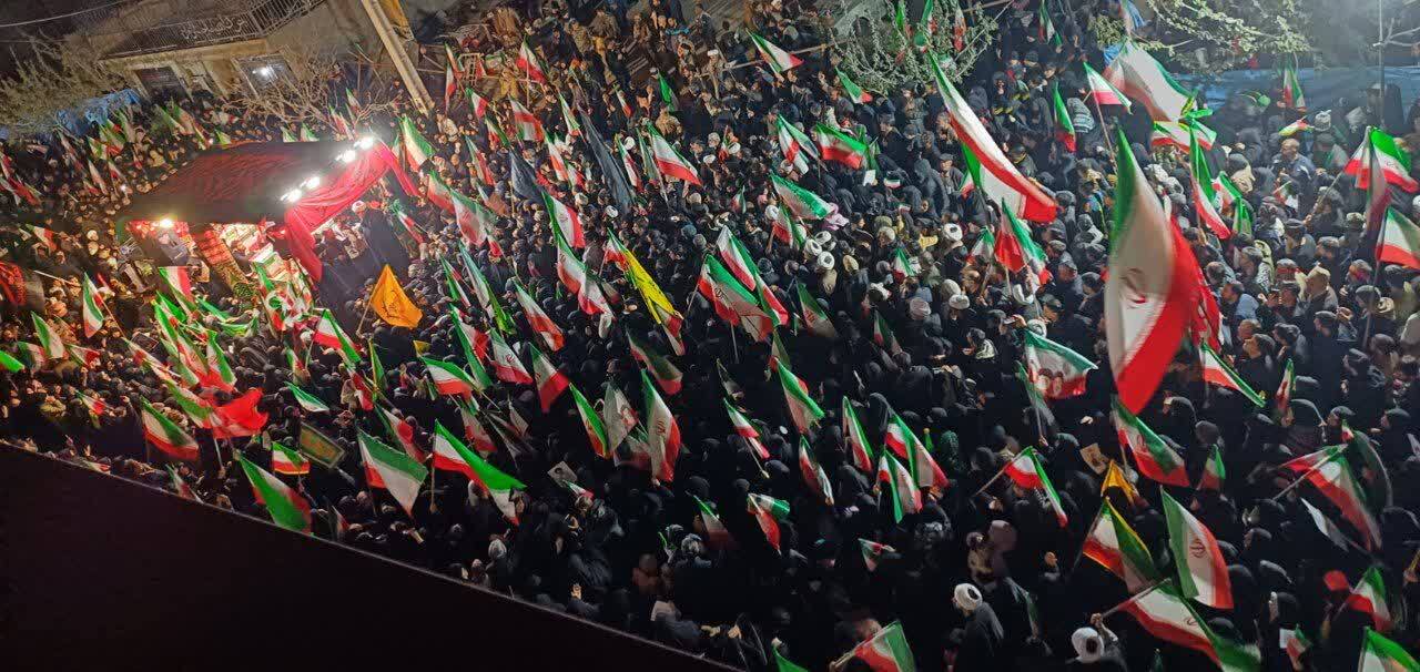 «نوروزی متفاوت در قم؛ از شور میدان تا یاد جبهههای حق علیه باطل»/ تشییع حماسی شهدای پردیسان در مقتل الشهدا «نوروزی متفاوت در قم؛ از شور میدان تا یاد جبهههای حق علیه باطل»/ تشییع حماسی شهدای پردیسان در مقتل الشهدا
