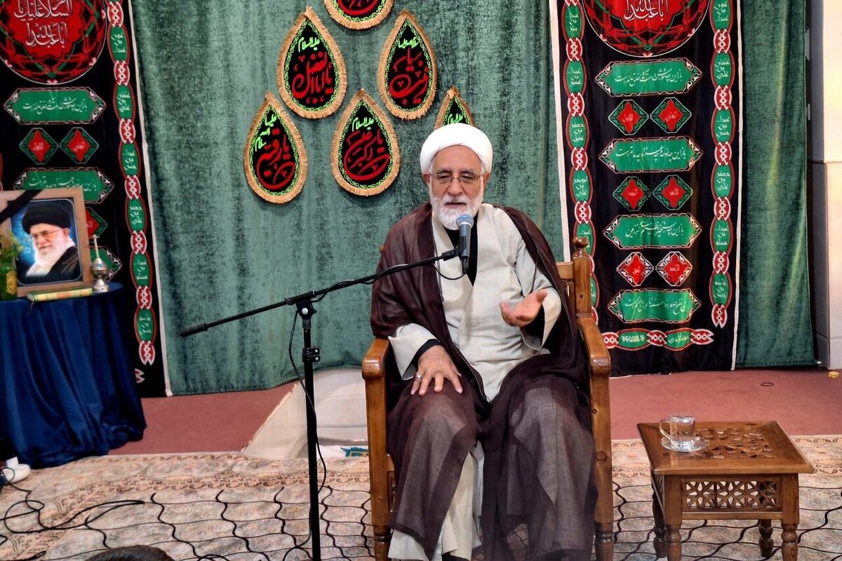 ضرورت حفظ آمادگی علمی و میدانی طلاب در کنار توجه به الزامات دفاع و جهاد