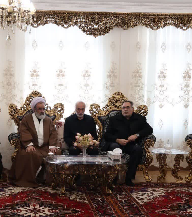 دیدار آیتالله پورمحمدی و مسئولان مرند با خانواده شهدای جنگ رمضان+ تصاویر دیدار آیتالله پورمحمدی و مسئولان مرند با خانواده شهدای جنگ رمضان+ تصاویر