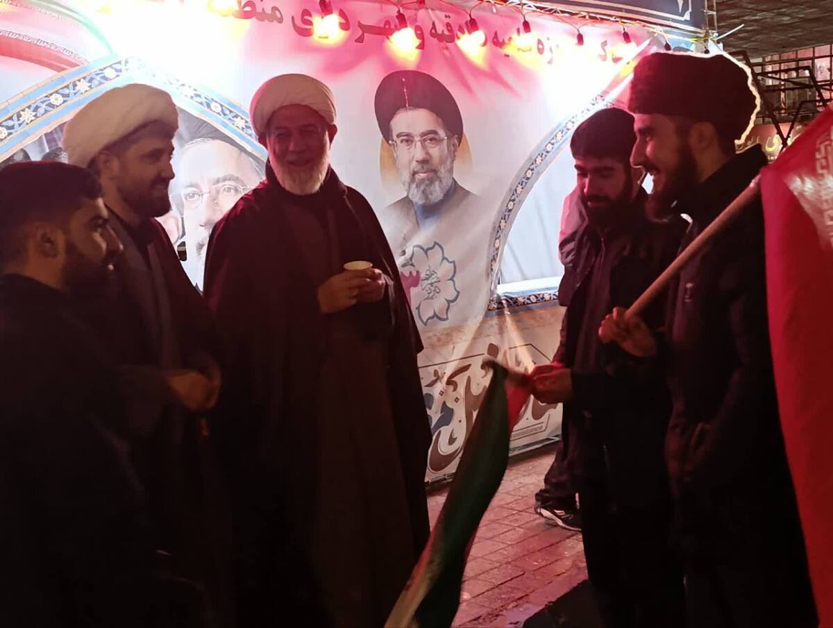 دومین شب فعالیت موکب بسیج طلاب حوزه علمیه صادقیه تبریز+ تصاویر