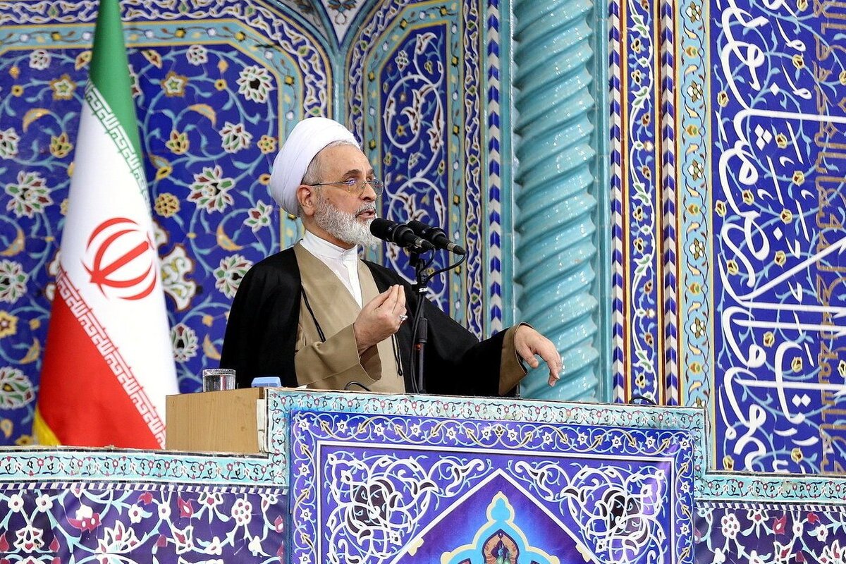 به کوری چشم ترامپ و نتانیاهو همه قوا همراه با رهبری در میدان ایستاده اند/ خواسته ملت؛ تسلیم نشدن مقابل دشمن و انتقام خون رهبر شهید