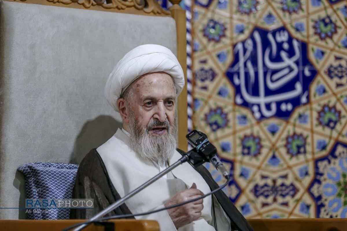 تعطیلی دروس آیت‌الله سبحانی با هدف تداوم مشارکت گسترده طلاب و روحانیون در تجمعات