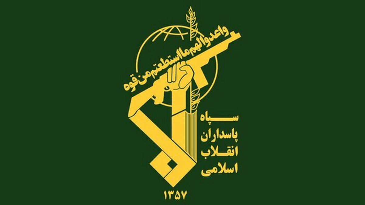 دست ما روی ماشه است