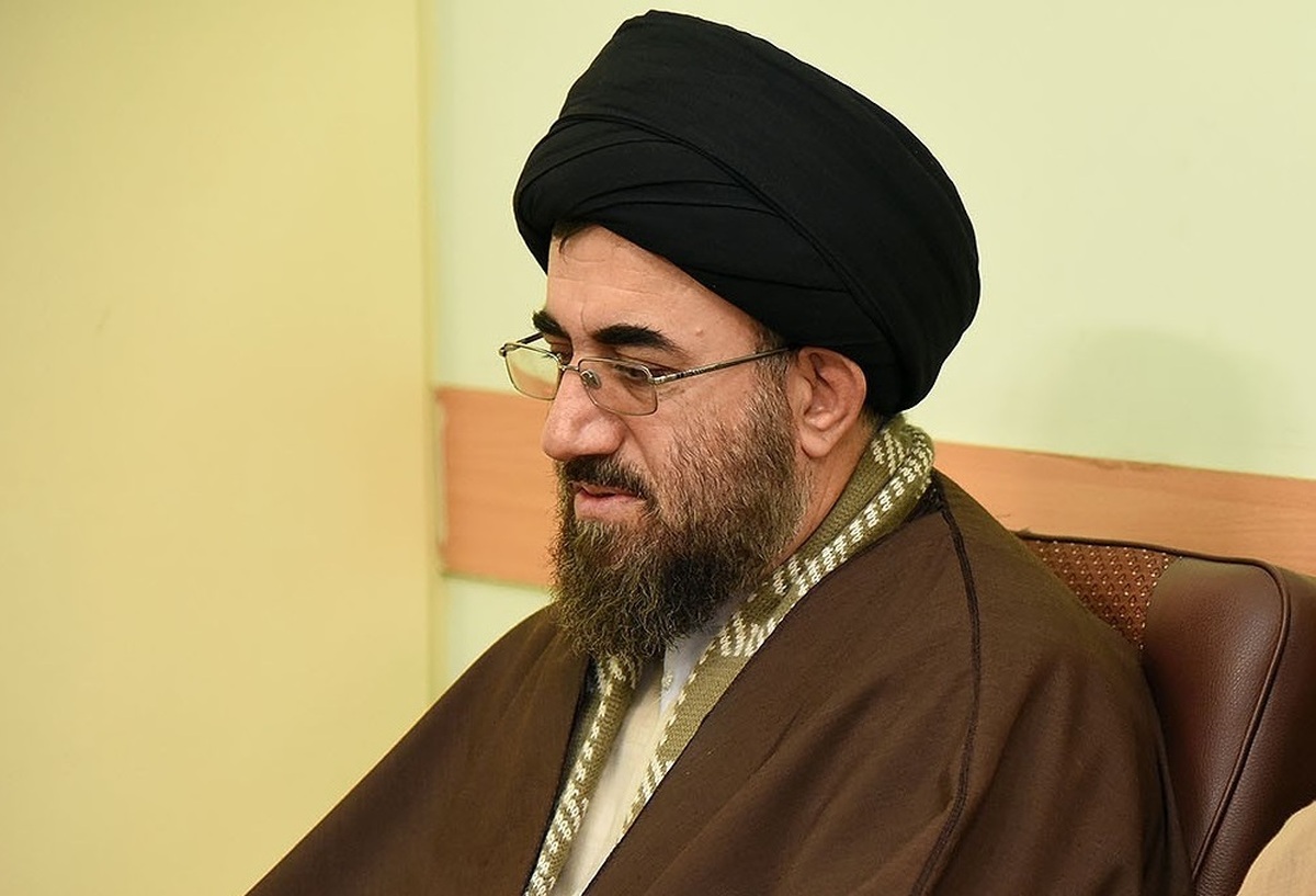 این جنگ تقابل آشکار جبهه حق و باطل است
