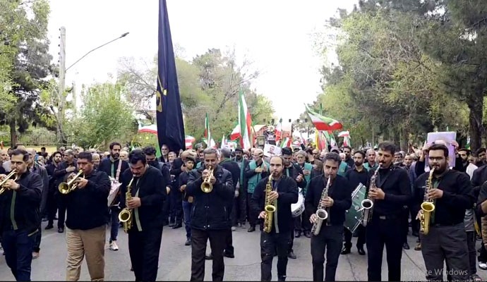 وداع و تشییع باشکوه کاشانی‌ها با سخنگوی سپاه + عکس