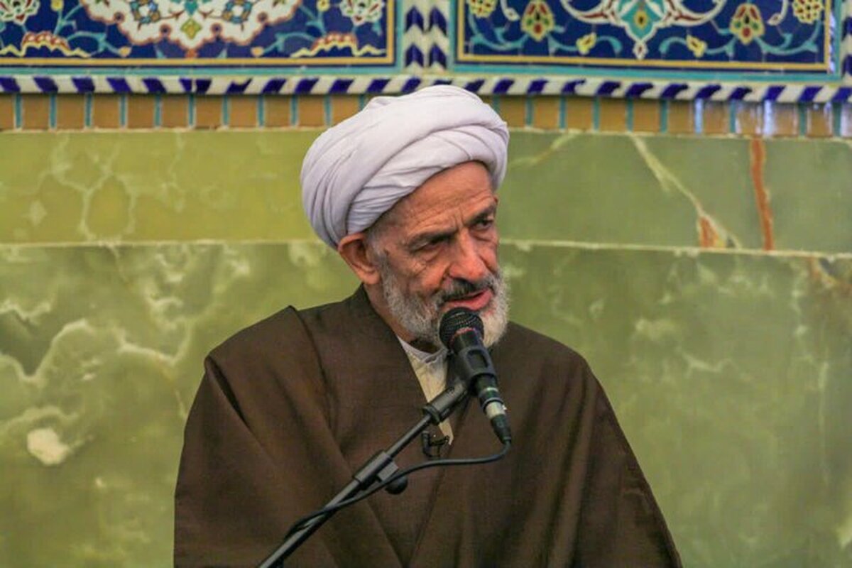 ایستادگی مردم عامل ناکامی دشمنان است