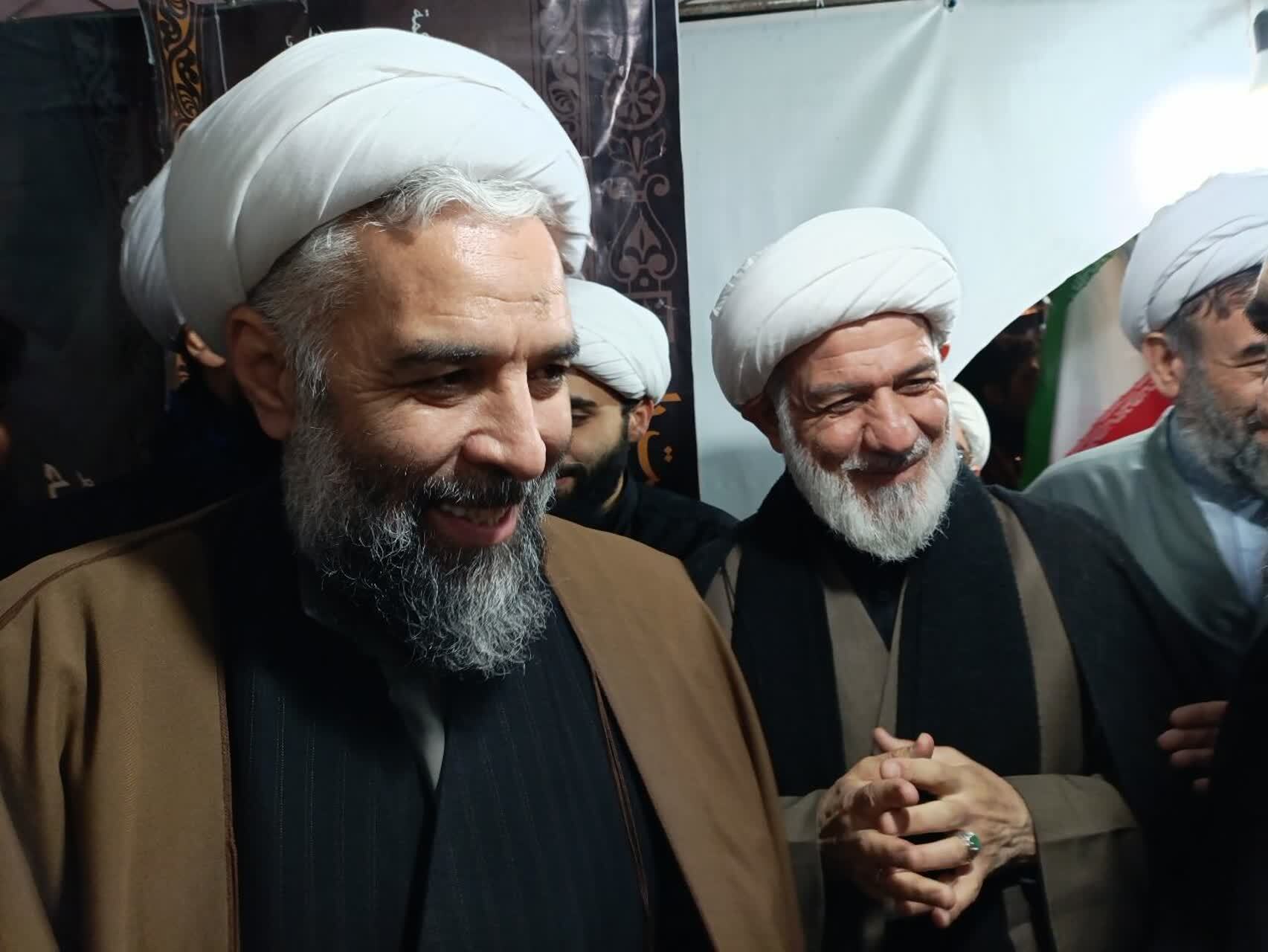بازدید نماینده ویژه مدیر حوزه‌های علمیه کشور از موکب‌ها و فعالیت‌های جهادی طلاب آذربایجان شرقی+ تصاویر