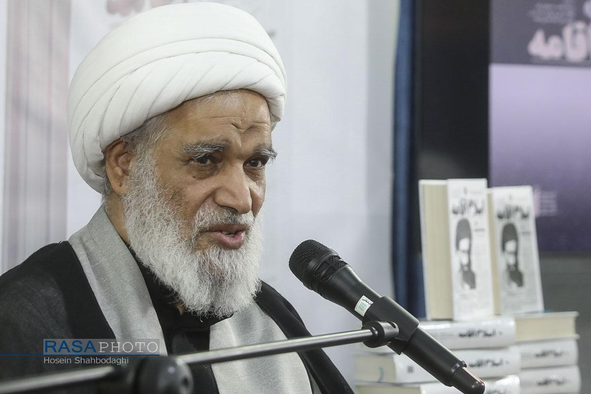 همه ما باید پیام آور انسانیت و صلح در روابط بین الملل باشیم