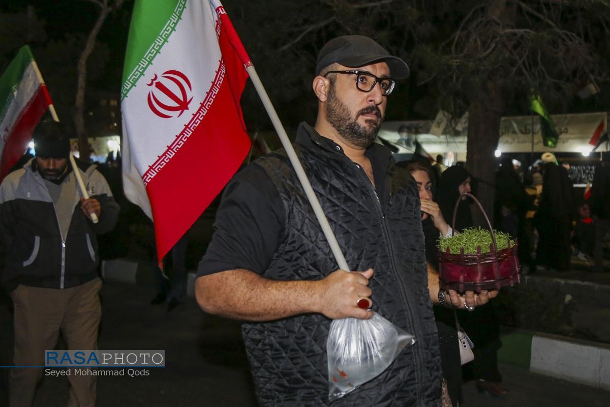 وقتی سفره نوروز میزبان تصاویر شهدا و جشن نابودی اسرائیل است