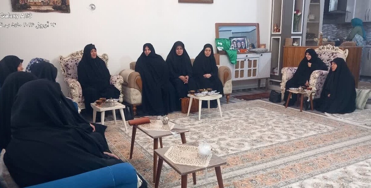 عیادت و تکریم بانوی جانباز میانه‌ای / تجلی امید و اراده در روحیه بانوان مقاوم