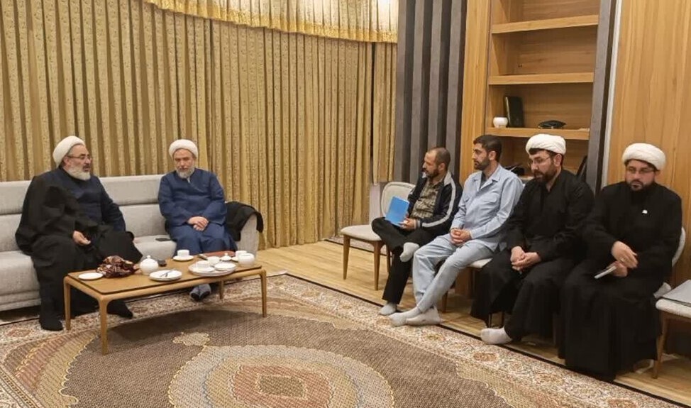 برگزاری نشست هماهنگی رئیس سازمان بسیج طلاب و روحانیون کشور با نهادهای حوزوی+ تصاویر برگزاری نشست هماهنگی رئیس سازمان بسیج طلاب و روحانیون کشور با نهادهای حوزوی+ تصاویر