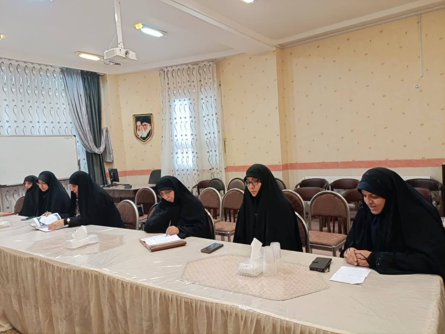 بازدید رئیس سازمان بسیج طلاب و روحانیون کشور از بسیج طلاب خواهران استان+ تصاویر بازدید رئیس سازمان بسیج طلاب و روحانیون کشور از بسیج طلاب خواهران استان+ تصاویر