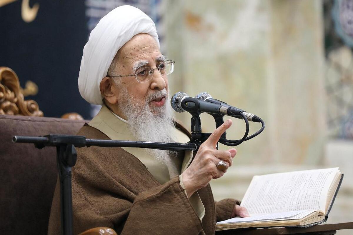 واکنش آیت الله جوادی آملی نسبت به اهانت به پاپ؛ باید حرمت رهبران دینی جهان حفظ شود