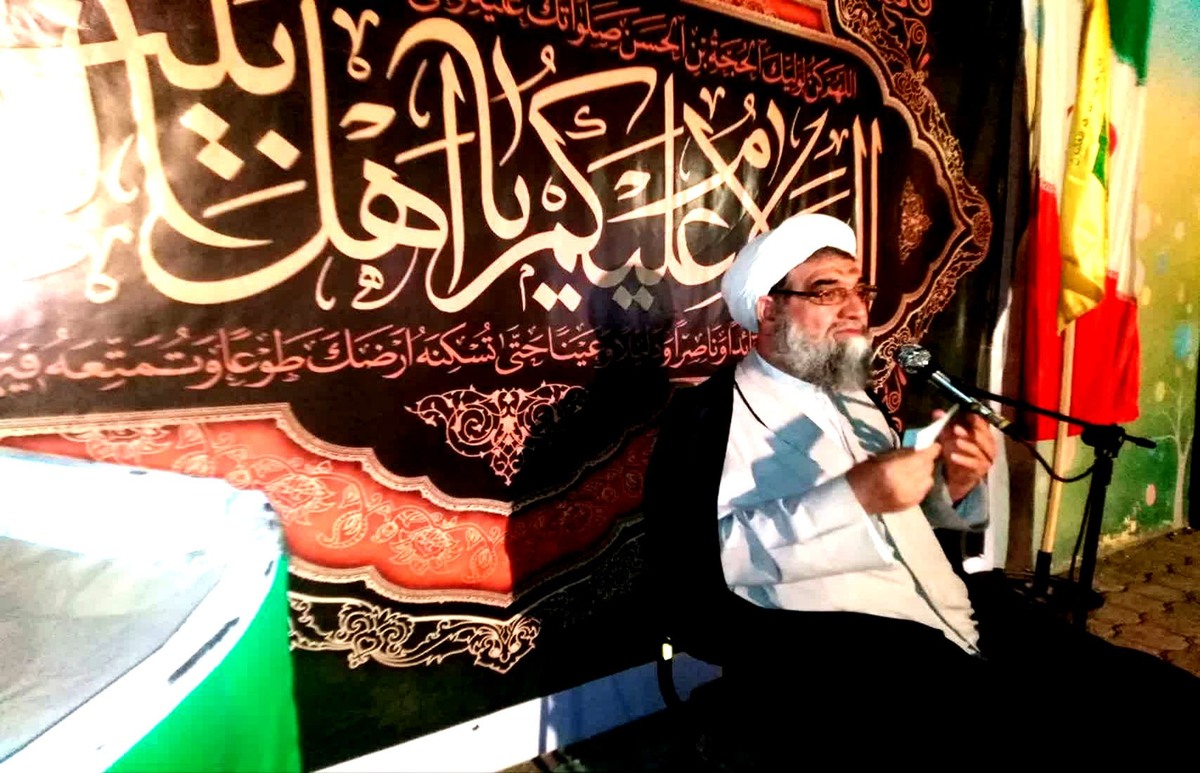 والدین دختران خود را با سیره حضرت معصومه تربیت کنند