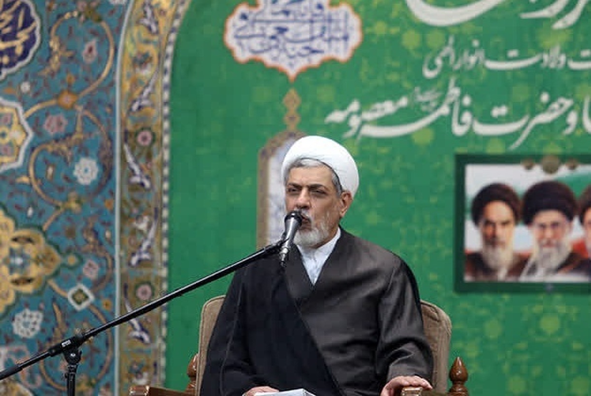 حضور حضرت معصومه، قم را به شهر امام‌زادگان تبدیل کرد