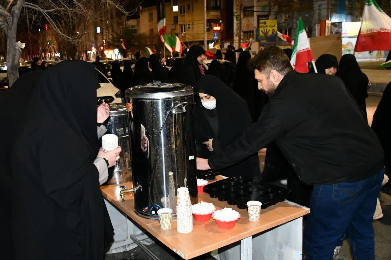 برپایی موکب حوزه علمیه خواهران آذربایجان شرقی در سهراهی گلگشت برپایی موکب حوزه علمیه خواهران آذربایجان شرقی در سهراهی گلگشت