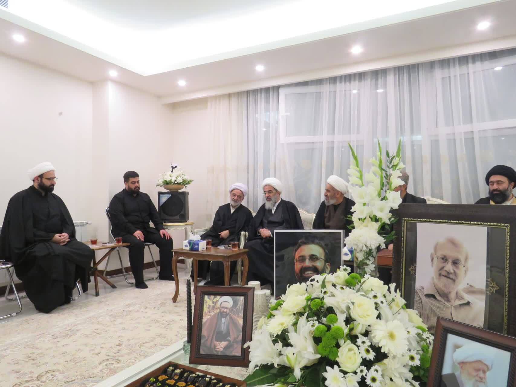 شهید دکتر لاریجانی برای همیشه به عنوان افتخار این نظام، دین، کشور و مردم زنده هستند