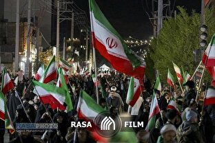گزارش میدانی | در دعوای فیل‌ها علف‌ها زیر پا له می‌شوند