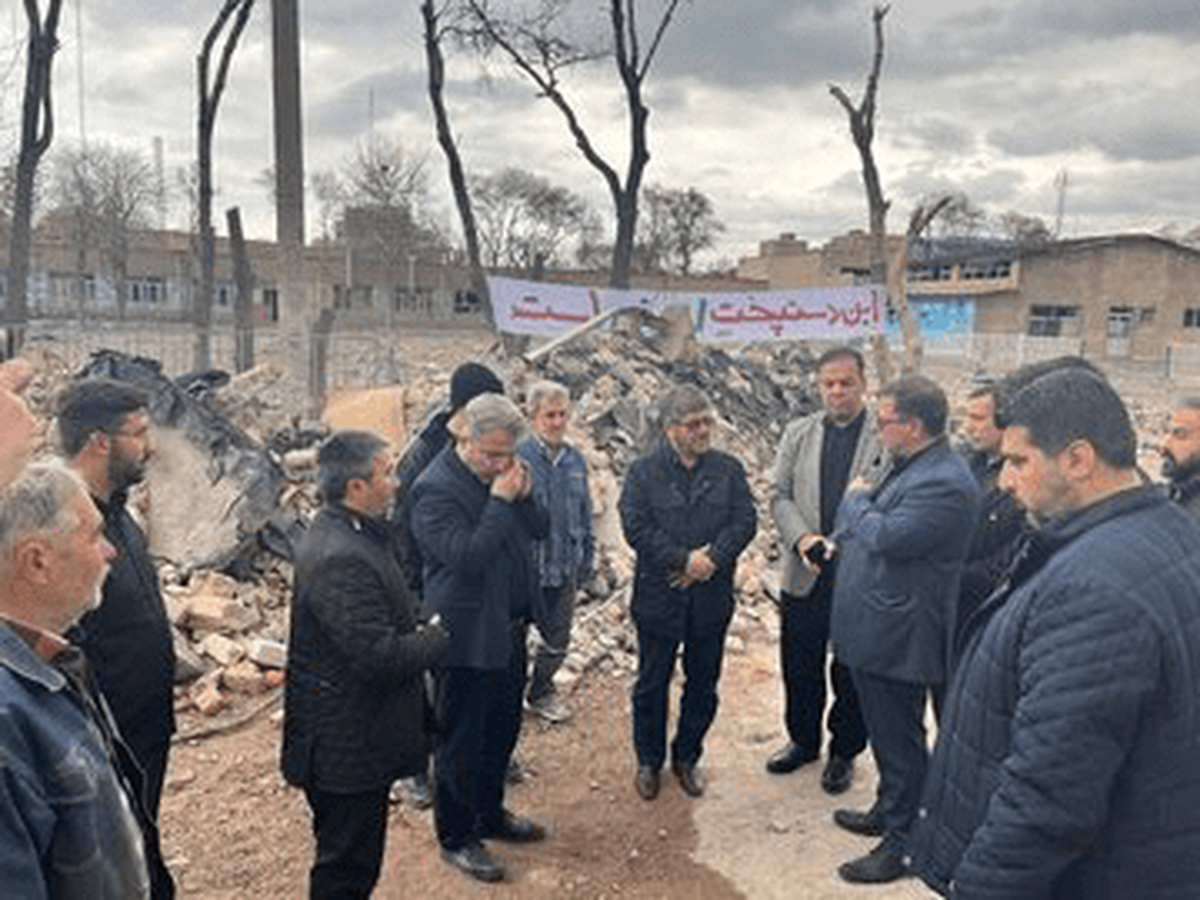 حضور مدیرعامل راه‌آهن در محل جنایت دشمن صهیونی- آمریکایی در ایستگاه تبریز