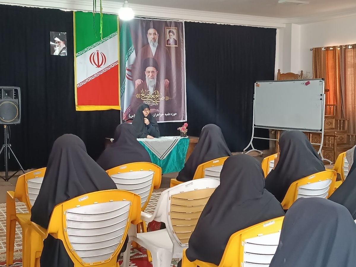 لزوم احیای هویت زن طلبه؛ از مجتهد شدن تا حضور فعال در تبلیغ دینی