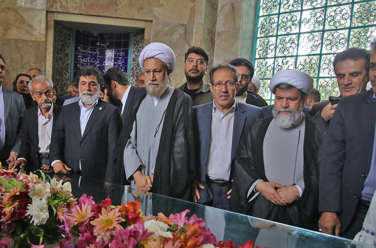 آموزه های سعدی مبتنی بر تعالیم دینی است
