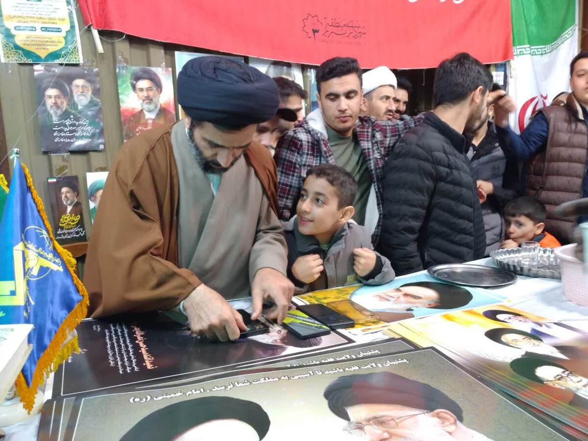 بازدید معاون امور طلاب حوزه علمیه استان از موکب سیدالشهدای انقلاب+ تصاویر