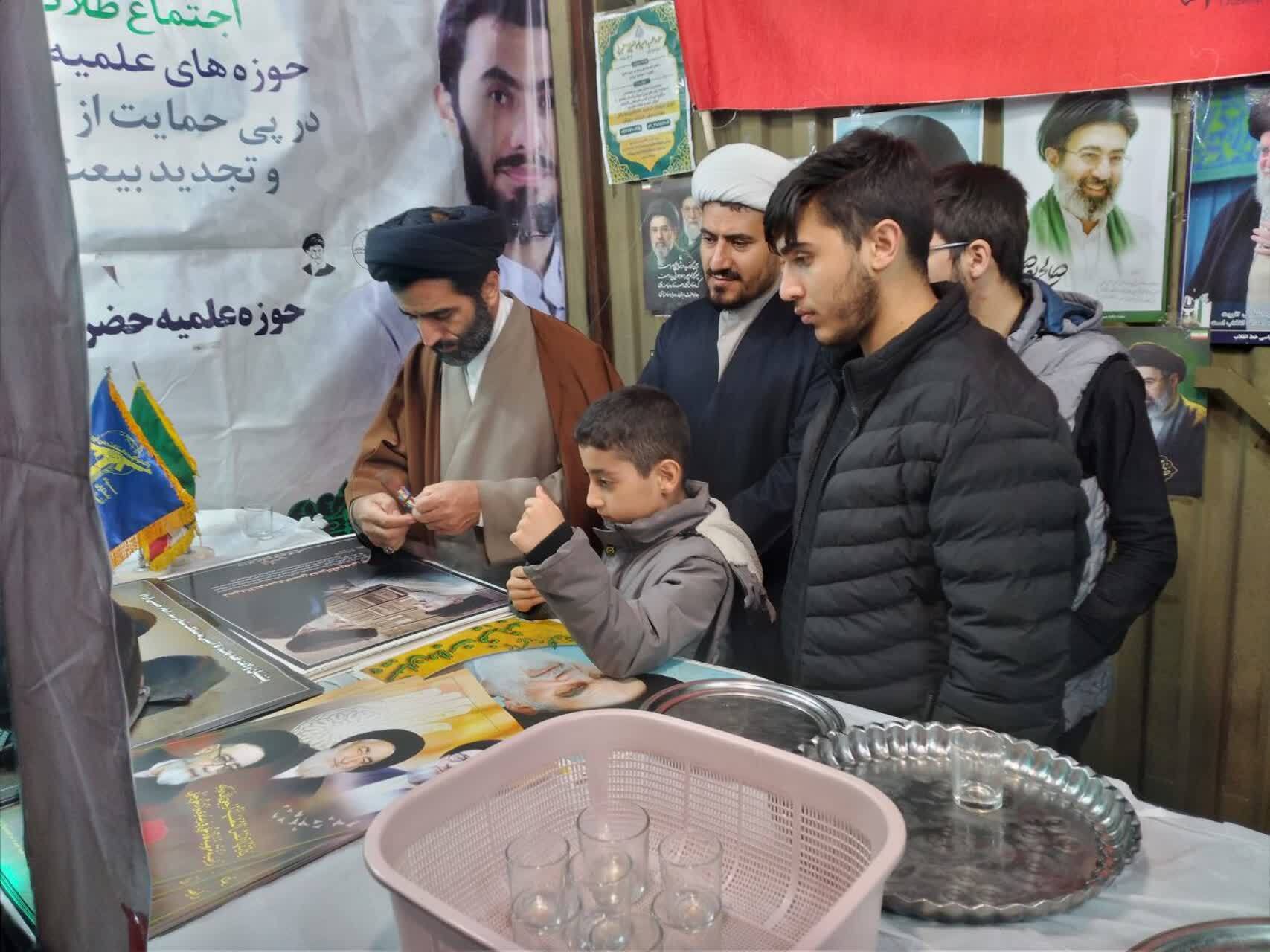 بازدید معاون امور طلاب حوزه علمیه استان از موکب سیدالشهدای انقلاب+ تصاویر