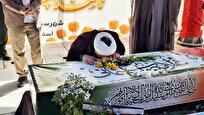 حضور مسئول سازمان بسیج اساتید، طلاب و روحانیون کشور بر مزار شهید سلیمانی در فارسان