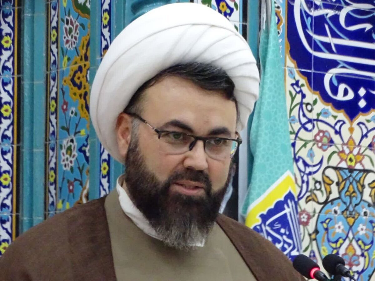 هوشیاری در پیوند محکم میان نظام و مردم ضروری است