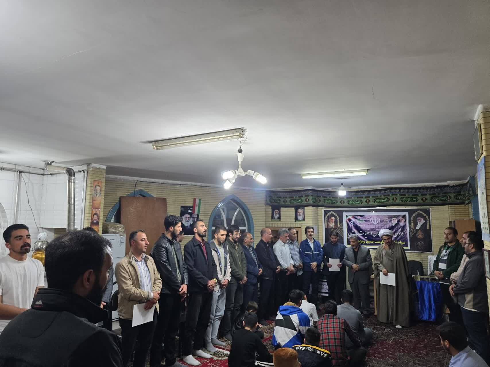 برگزاری جلسه هماهنگی شورای کانون بسیج مداحان و هیأت مذهبی سپاه تبریز+ تصاویر
