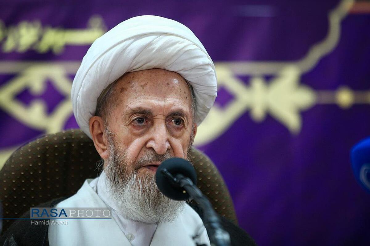 تأکید آیت‌الله سبحانی بر لزوم تبیین و تبلیغ مرتبط با جنگ توسط طلاب