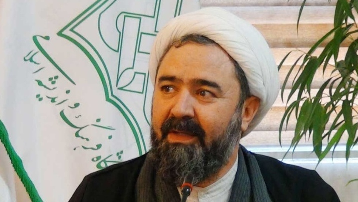 استقلال سیاسی سکوی عزت ملی
