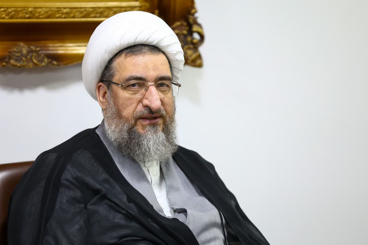 تأکیدامام جمعه تبریز بر تکریم علمای پیشکسوت و بهره‌گیری از اندوخته‌های علمی آنان+ تصاویر