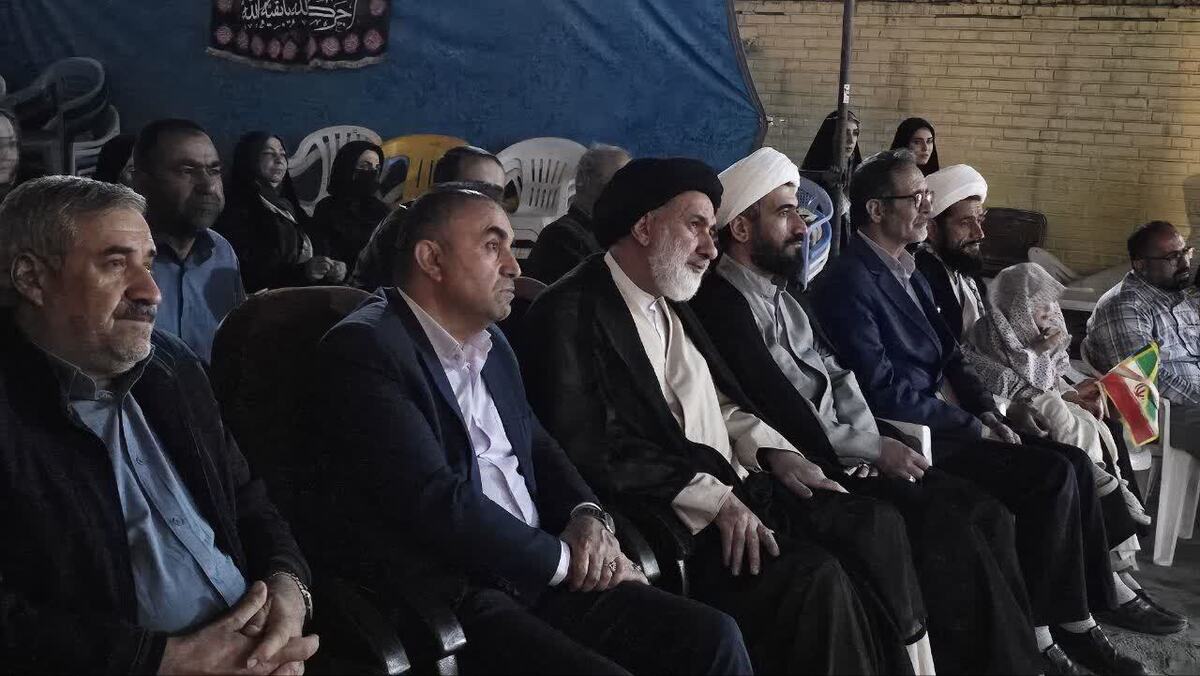 اکران مستند «ایستاده در خدمت» در شهرکرد + فیلم