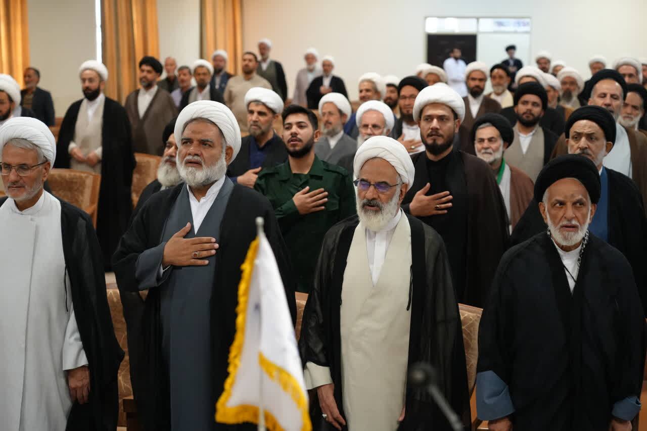 سومین همایش بصیرتی-سیاسی اساتید و نخبگان حوزه قم برگزار شد سومین همایش بصیرتی-سیاسی اساتید و نخبگان حوزه قم برگزار شد