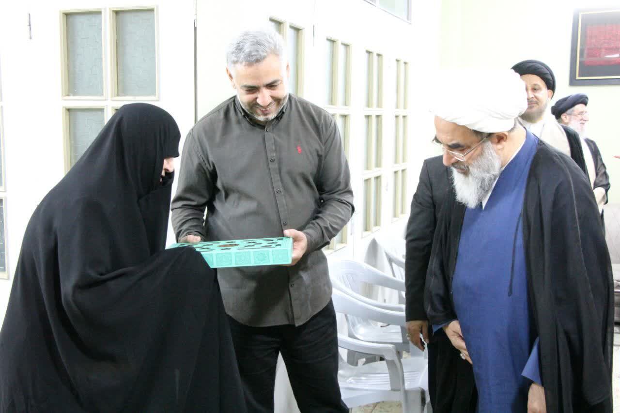 با شهادت رهبر عظیم الشان ما بیداری ملت‌ها اوج بسیار گرفته است
